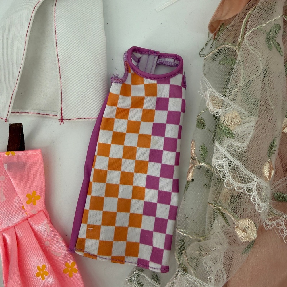 Mattel Barbie Doll Clothes Lot Kids OS Multicolor Dresses Gowns Outfits 25pc - Picture 7 of 11